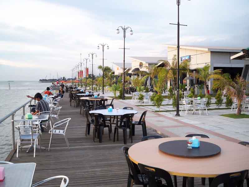 Cafe di harbour bay batam